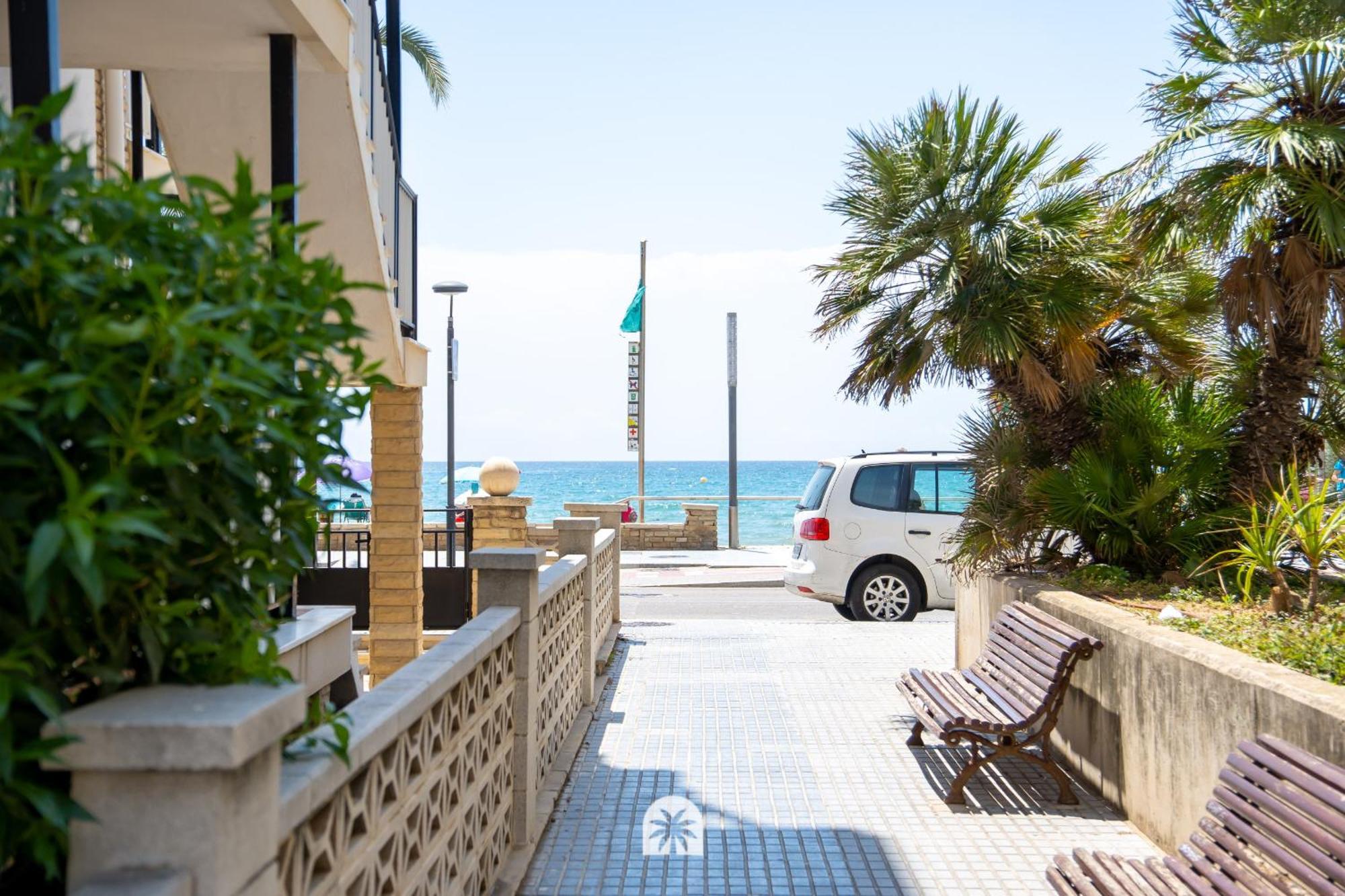 Mediterranean Way - Ponet 萨洛 外观 照片